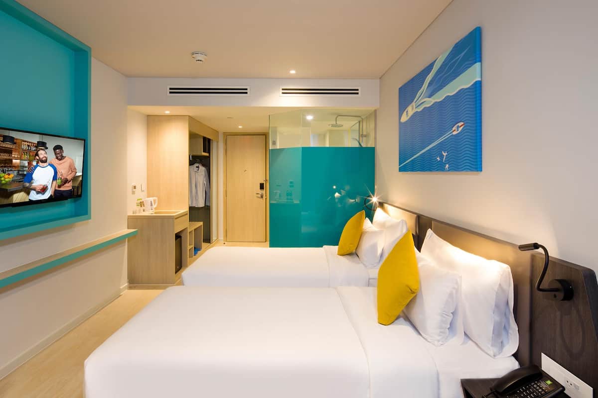 1 bedroom, premium bedding, minibar, in-room safe