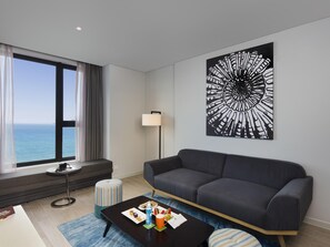 Family Suite, 1 Double Bed | Premium bedding, minibar, in-room safe, desk - ibis Styles Nha Trang (Nha Trang)
