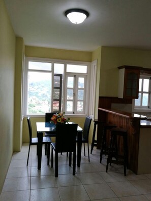 In-room dining - Chancery Hall 3 Bedroom Apartment (Kingston)