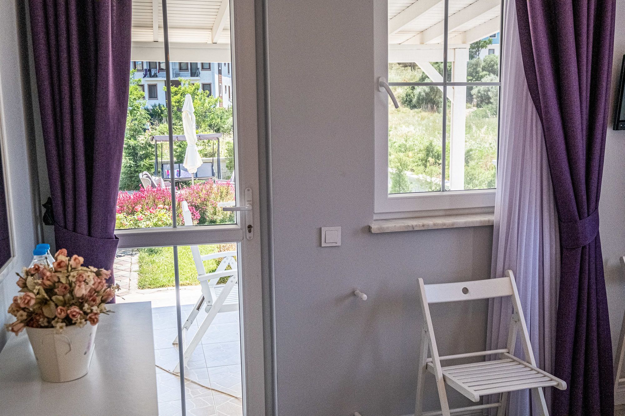 premium bedding, free wifi