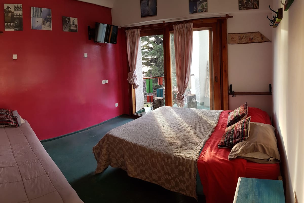 Double or Twin Room, Shared Bathroom