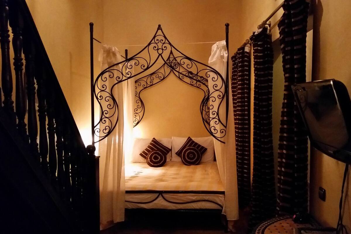 Superior Quadruple Room | In-room safe, cribs (free), WiFi (free)