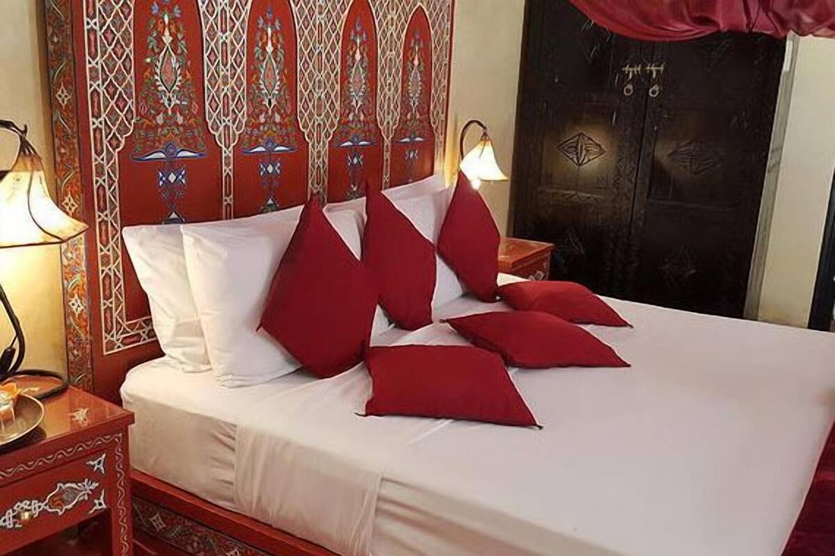 Suite | In-room safe, cribs (free), WiFi (free)