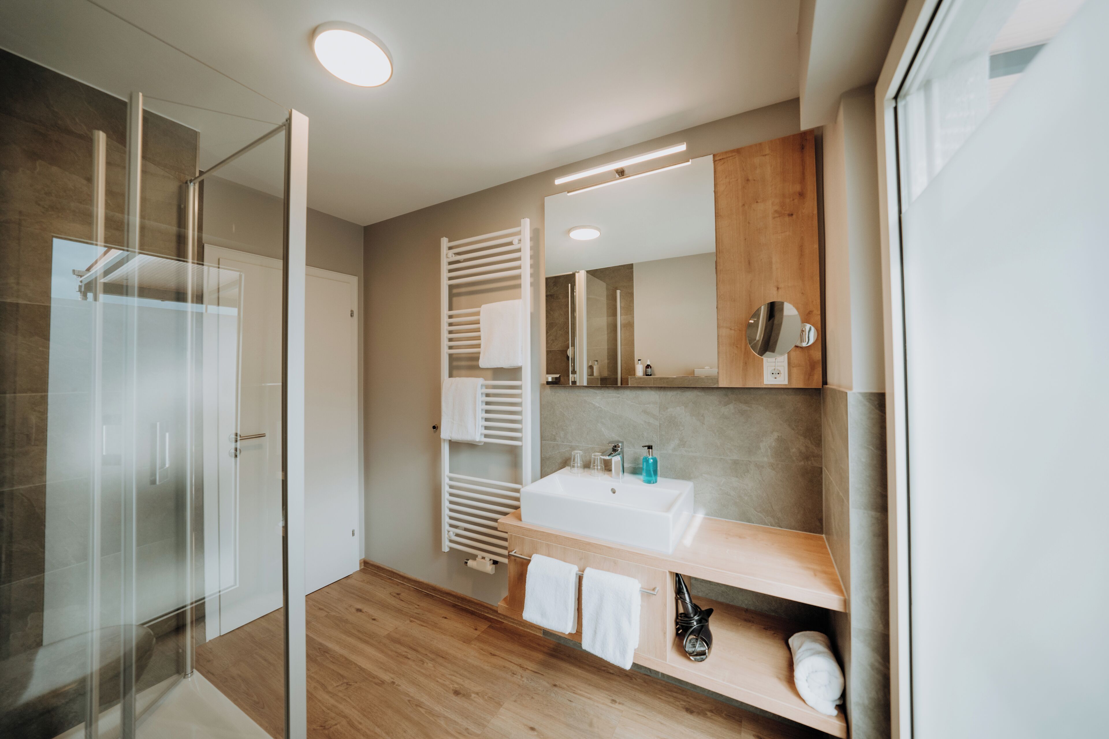 double room | bathroom | free toiletries, hair dryer, soap, shampoo