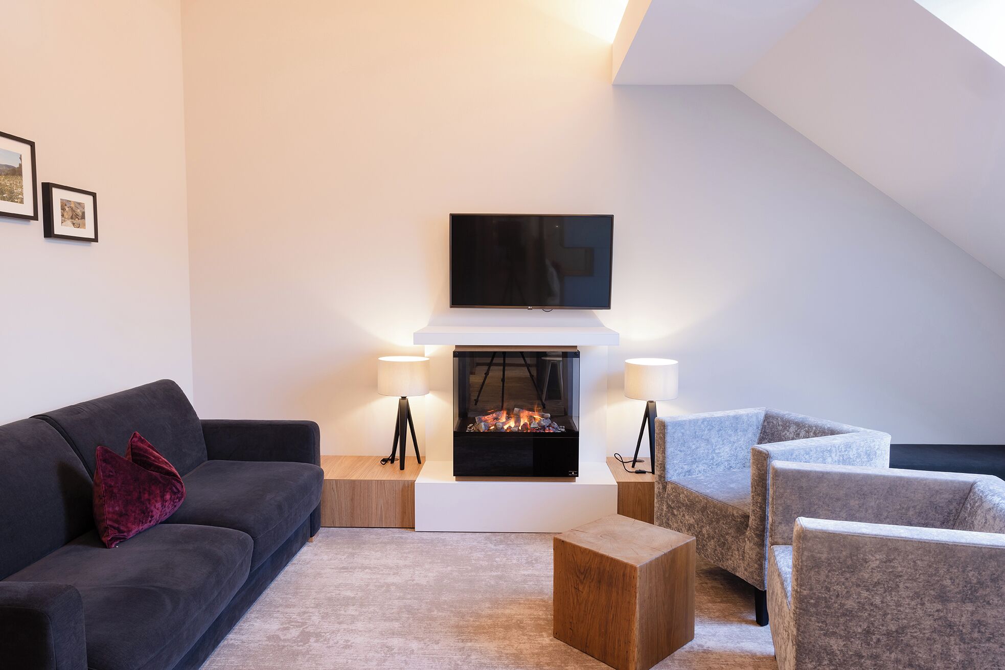 43-inch flat-screen tv with cable channels, tv