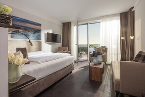 Premium bedding, in-room safe, blackout curtains, soundproofing - MeerBlickD21 (Norderney)