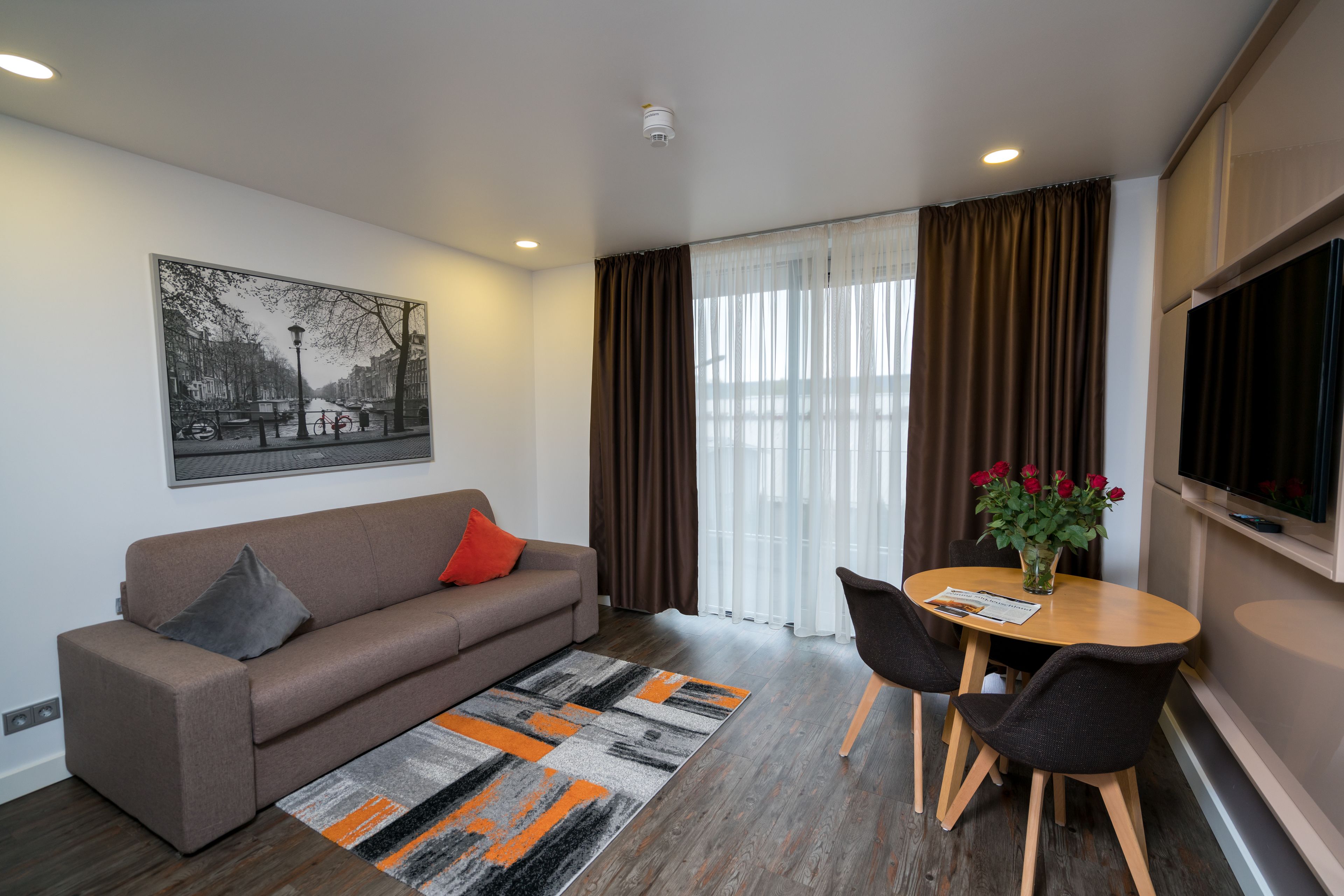 executive suite, balcony | 2 bedrooms, premium bedding, pillow-top beds, in-room safe