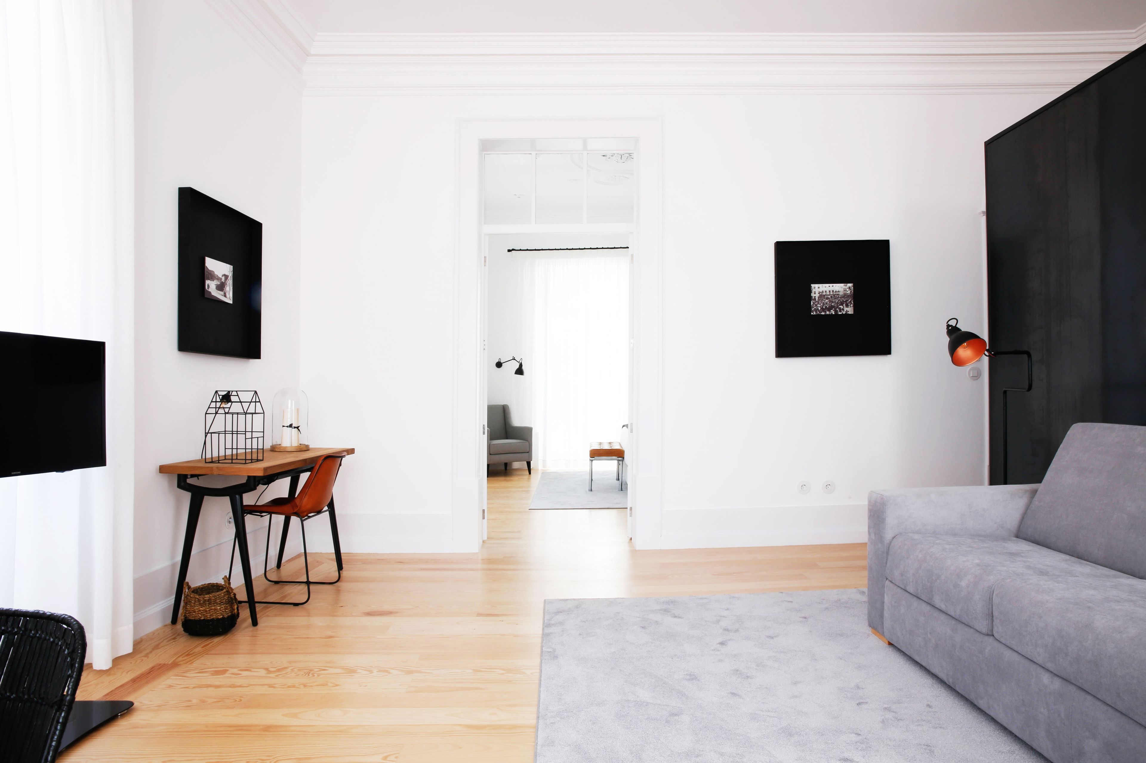 superior apartment, 1 bedroom | living area | flat-screen tv