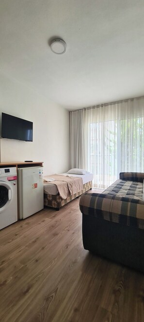 1 habitación, escritorio, sistema de insonorización y wifi gratis 