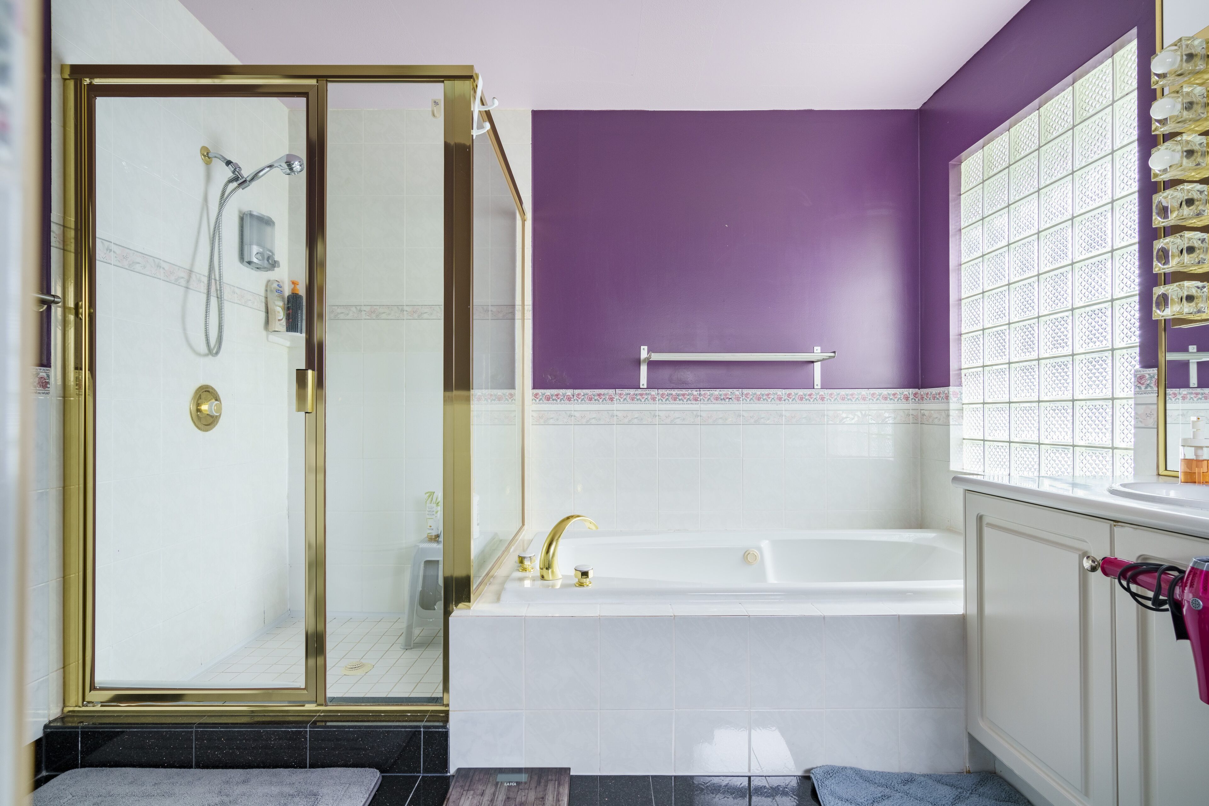 Room, 1 King Bed | Bathroom