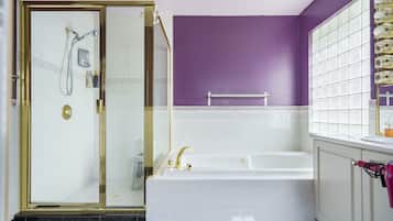 Room, 1 King Bed | Bathroom