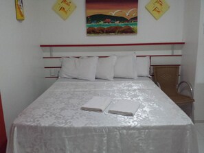 Suite, 1 Bedroom | Minibar, blackout curtains, free WiFi, bed sheets - Pousada Águas do Mariscal (Bombinhas)