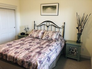 Comfort Σουίτα, 1 Queen Κρεβάτι, Θέα στο Βουνό, Στον κήπο | 1 υπνοδωμάτιο, κλινοσκεπάσματα υψηλής ποιότητας, μοναδική διακόσμηση 