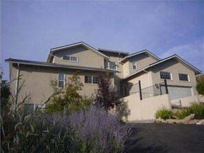 Majoituspaikan sisäänkäynti