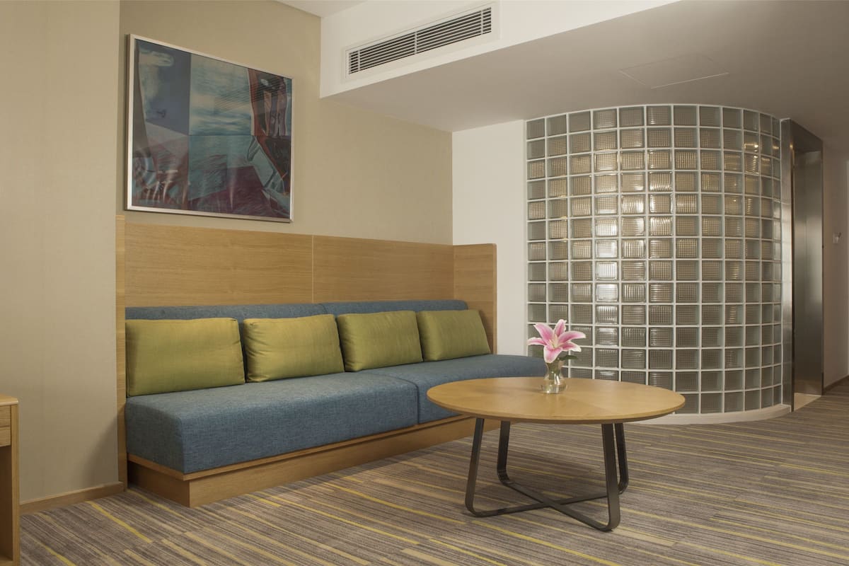 1 bedroom, in-room safe, soundproofing, free wifi