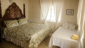 Design Villa, 2 Bedrooms, Private Pool, Oceanfront - Villa on the Bay By The Vacation Casa (Montego Bay)