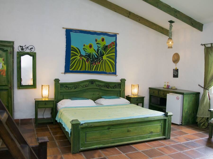 Family Room | In-room safe, desk, iron/ironing board, free WiFi
