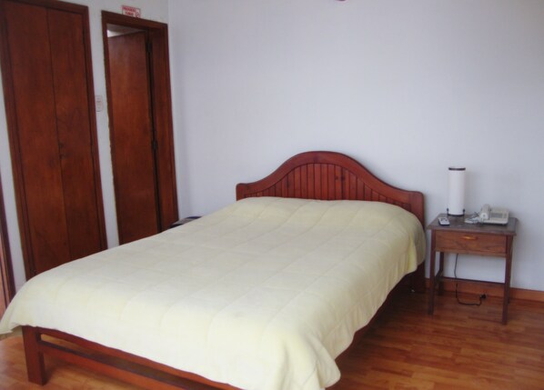 Egyptian cotton sheets, premium bedding, down duvets, pillow-top beds