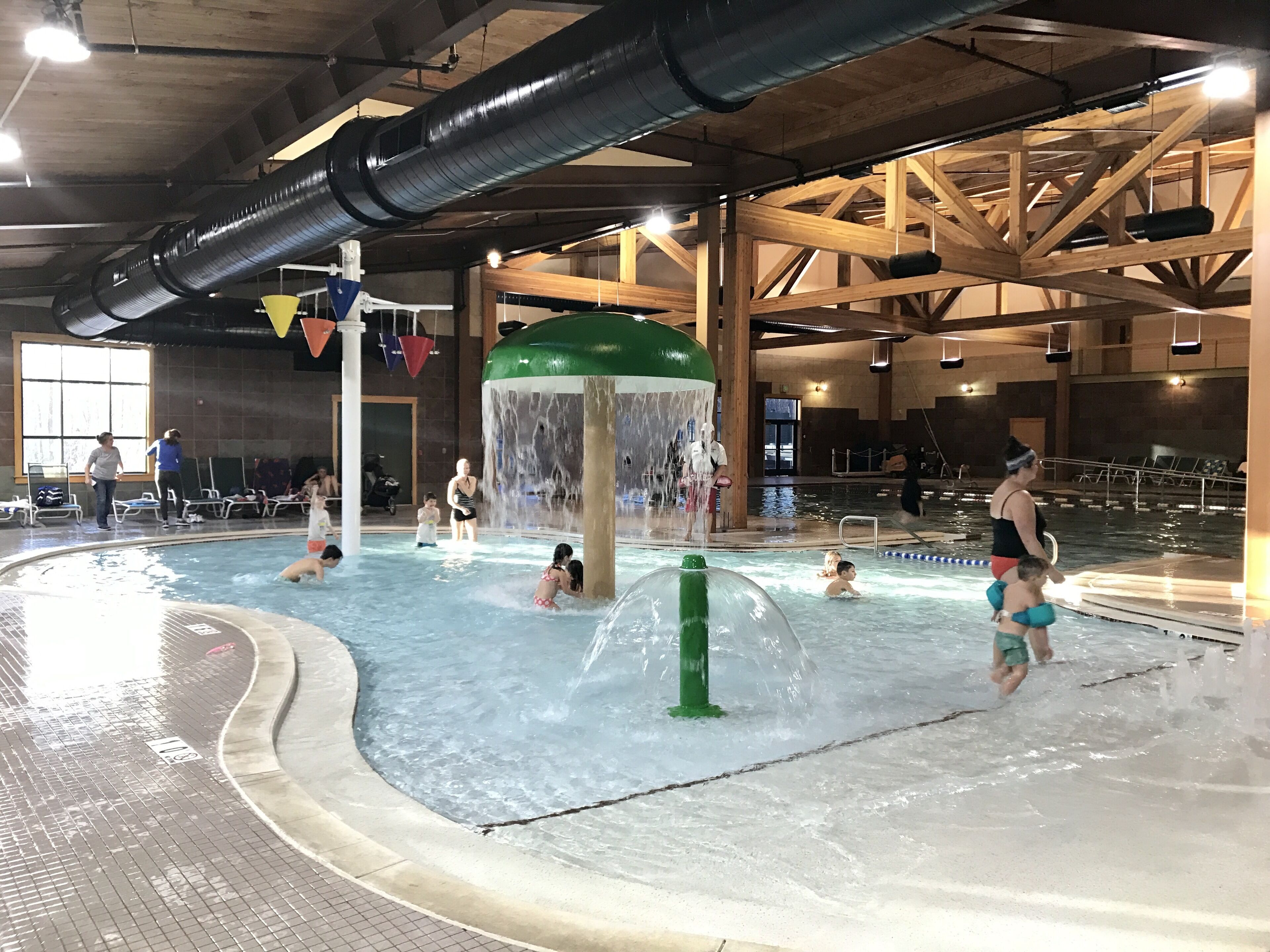 Piscine couverte, piscine extérieure