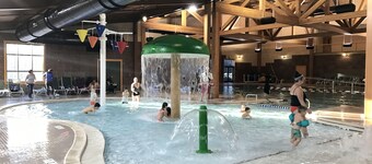 Beautiful Lake Naomi Retreat!  Relax, Renew & Refresh!