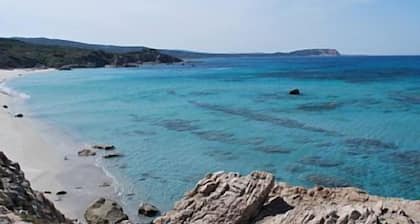 HOUSE WITH GARDEN 850 METERS FROM THE SEA