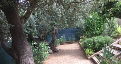 Villa individuelle entiÚrement climatisée , des vacances au calme