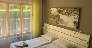 2 Schlafzimmer, Bügeleisen/Bügelbrett, kostenloses WLAN, Bettwäsche