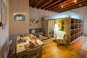 Dining - THE BEST EXPERIENCE OF HOSPITALITY IN A STEP FROM THE ARENA WITH FREE WI FI! (Verona)