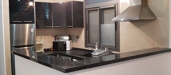 3 moderne neue Zimmer mit Satelliten-WLAN und Klimaanlage