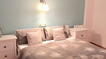 1 bedroom, iron/ironing board, free WiFi, bed sheets