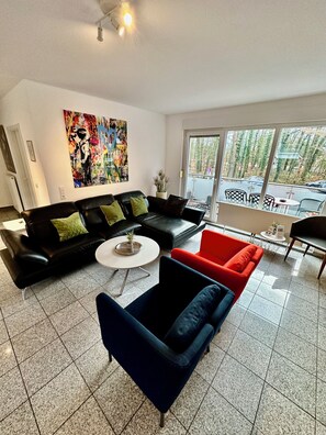 Een televisie, Netflix, boeken en streamingdiensten