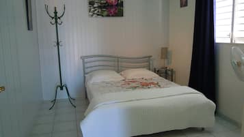 1 bedroom, iron/ironing board, WiFi, bed sheets