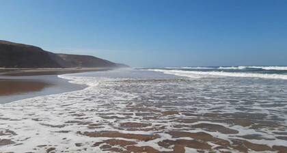 DAR DO kirkas berberi talo uima-allas ja puutarha