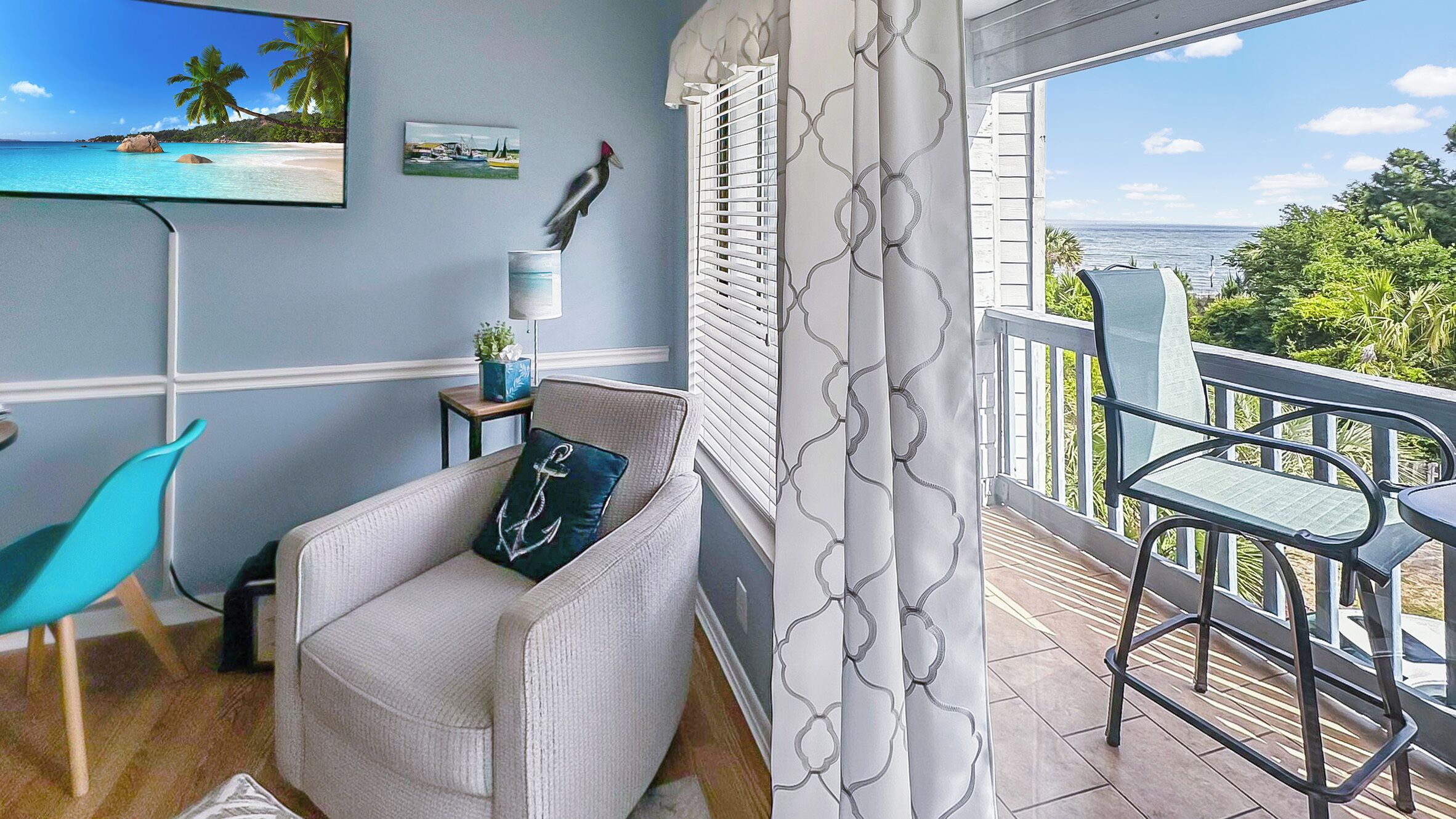 Smart TV, books, music library, video library