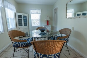 Dining - 2 Blocks to Beach • Dog-Friendly 2BR • Private Downstairs Retreat • Fenced Yard (Isle of Palms)