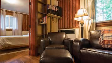 1 quarto, Wi-Fi de cortesia, roupa de cama