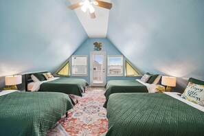 3 bedrooms, iron/ironing board, free WiFi, bed sheets