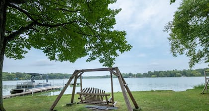 Work & Stay | Pet Friendly | Fast Wi-Fi | Winter-Ready Cabin