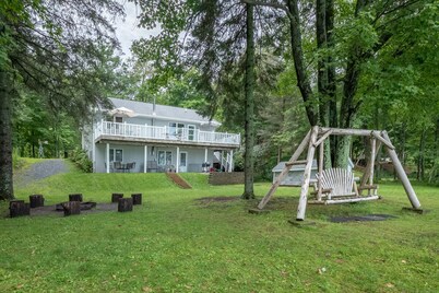 Work & Stay | Pet Friendly | Fast Wi-Fi | Winter-Ready Cabin