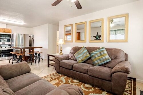 SoKnox Location - 7 Beds - 2 Baths - 21% Long Term Discount