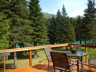 The Bear Den - Private 1 acre Upper Kenai Riverfront Home - Cooper Landing