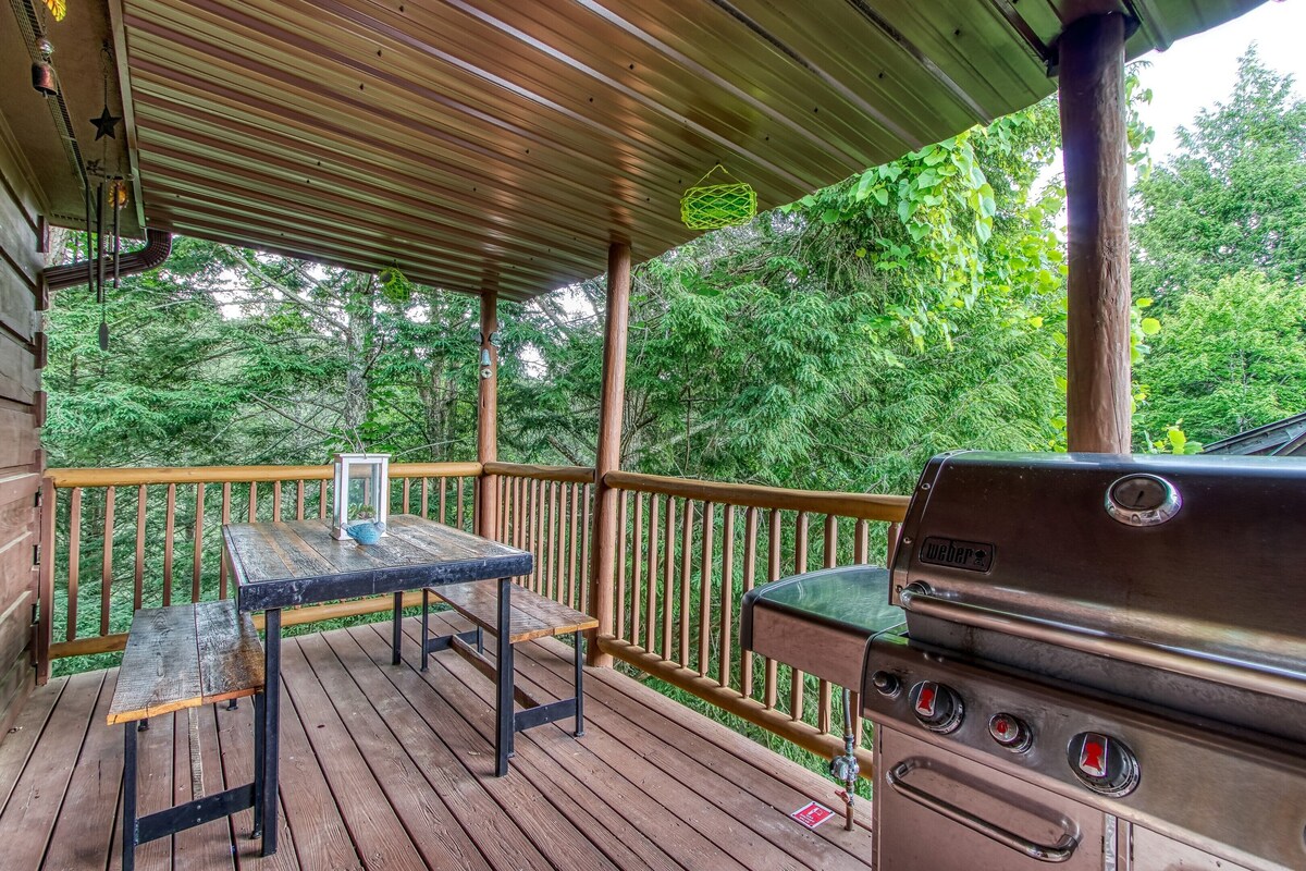 Photo 63 of ENJOY "THE VIEW" 5 ⭐️STAR ELEGANT, PET FRIENDLY, 3 KING BEDS & GORGEOUS SCENERY