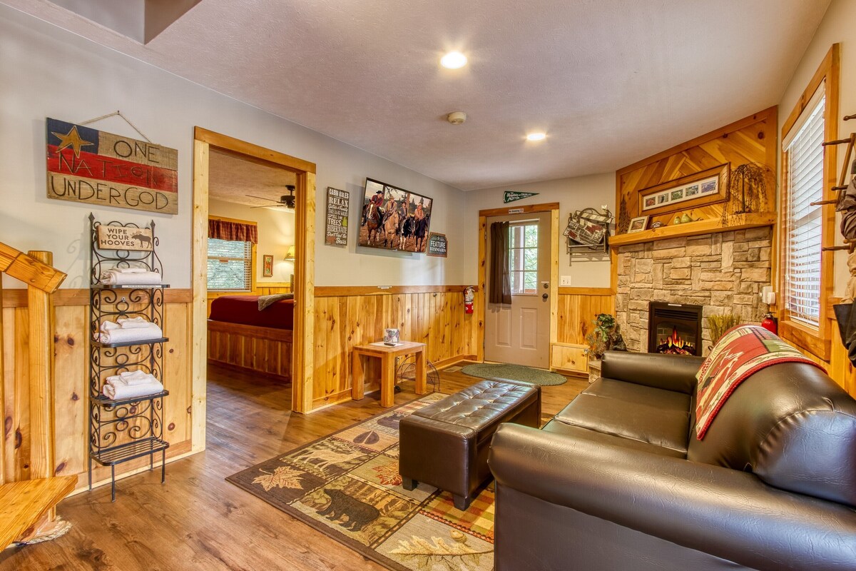 Photo 71 of ENJOY "THE VIEW" 5 ⭐️STAR ELEGANT, PET FRIENDLY, 3 KING BEDS & GORGEOUS SCENERY