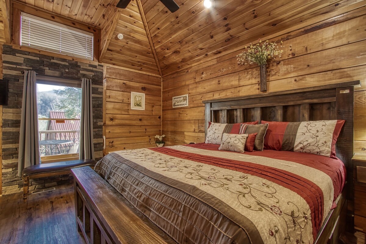 Photo 65 of ENJOY "THE VIEW" 5 ⭐️STAR ELEGANT, PET FRIENDLY, 3 KING BEDS & GORGEOUS SCENERY