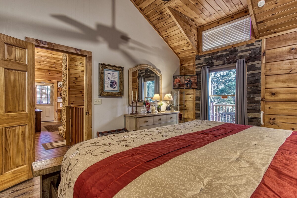 Photo 64 of ENJOY "THE VIEW" 5 ⭐️STAR ELEGANT, PET FRIENDLY, 3 KING BEDS & GORGEOUS SCENERY
