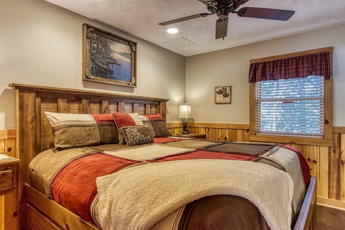 Photo 74 of ENJOY "THE VIEW" 5 ⭐️STAR ELEGANT, PET FRIENDLY, 3 KING BEDS & GORGEOUS SCENERY