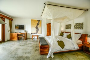 Honeymoon Suite | Premium bedding, minibar, in-room safe, desk - The Pandora Hotel (Ubud)