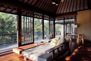 Jalak (Garden Pool Villa with Terrace) | Living area