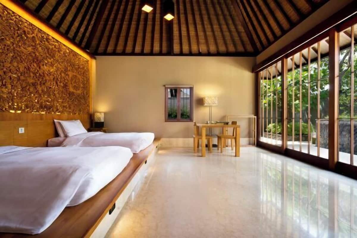 1 bedroom, premium bedding, minibar, in-room safe