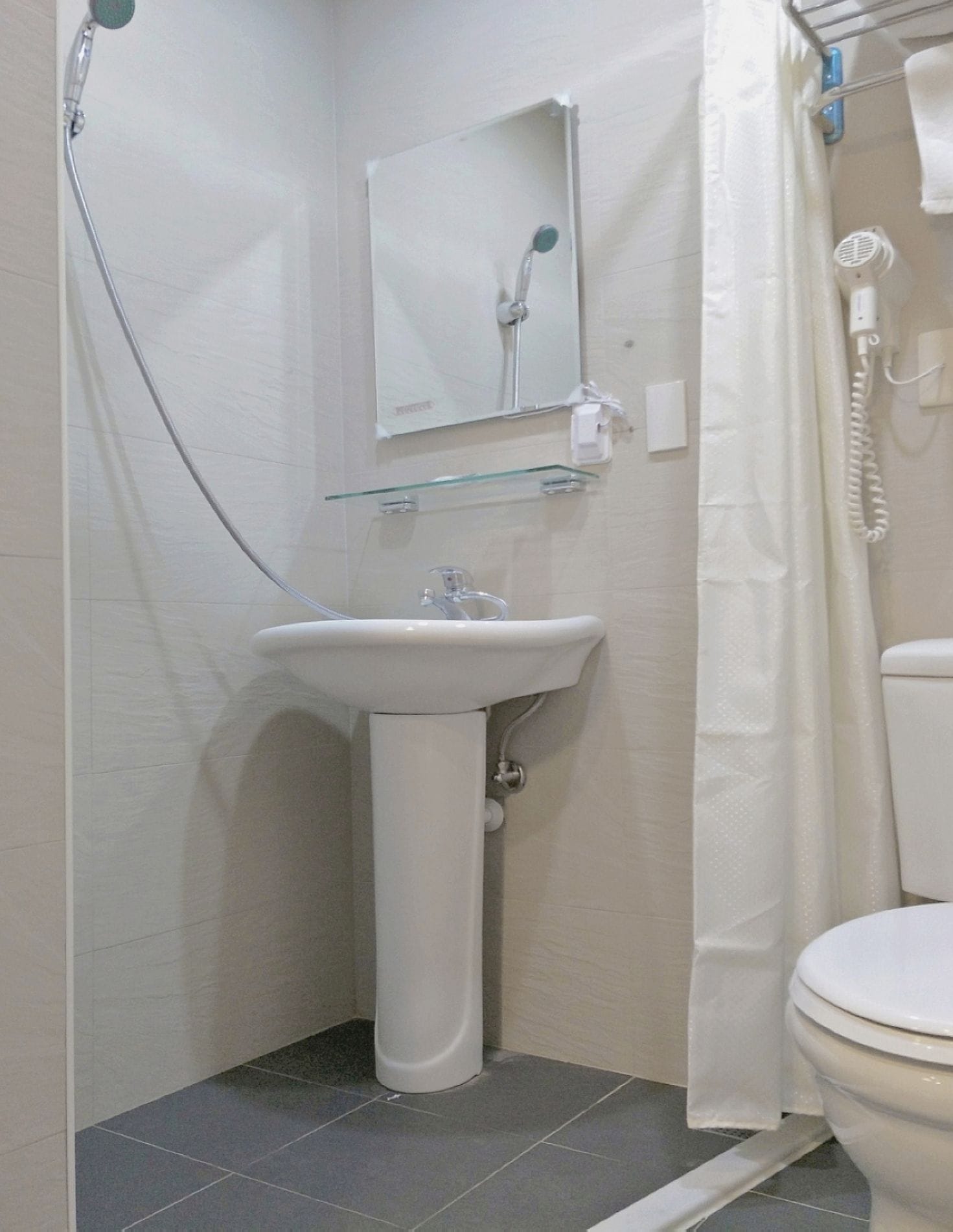 economy twin room, no windows | bathroom | shower, hydromassage showerhead, bathrobes, slippers